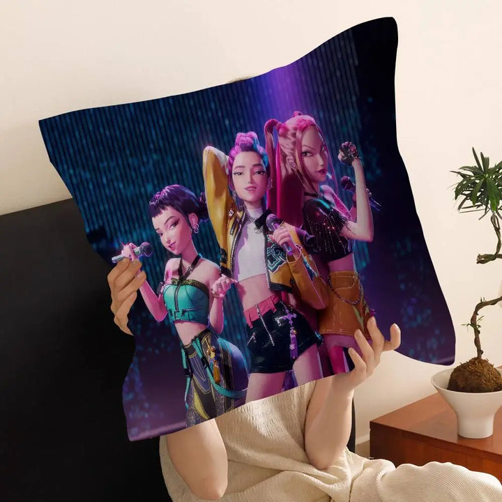 Housse de Coussin KPop Demon Hunters Huntrix Scène