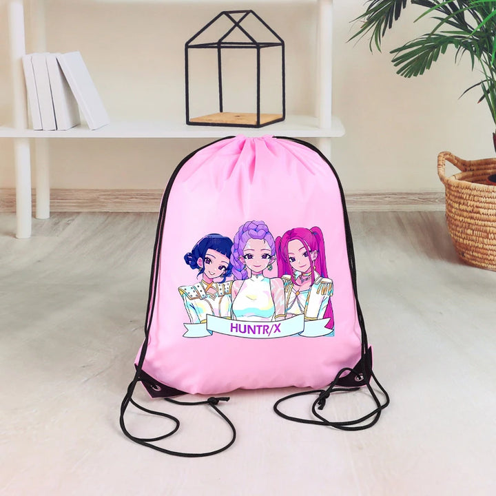 Sac A Cordon KPop Demon Hunters Huntrix Tenue Blanche