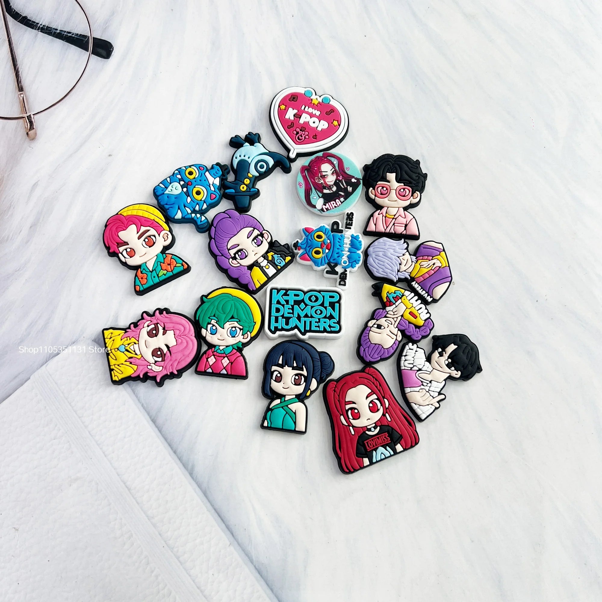 Jibbitz Crocs KPop Demon Hunters Aléatoire 400 — photo 11